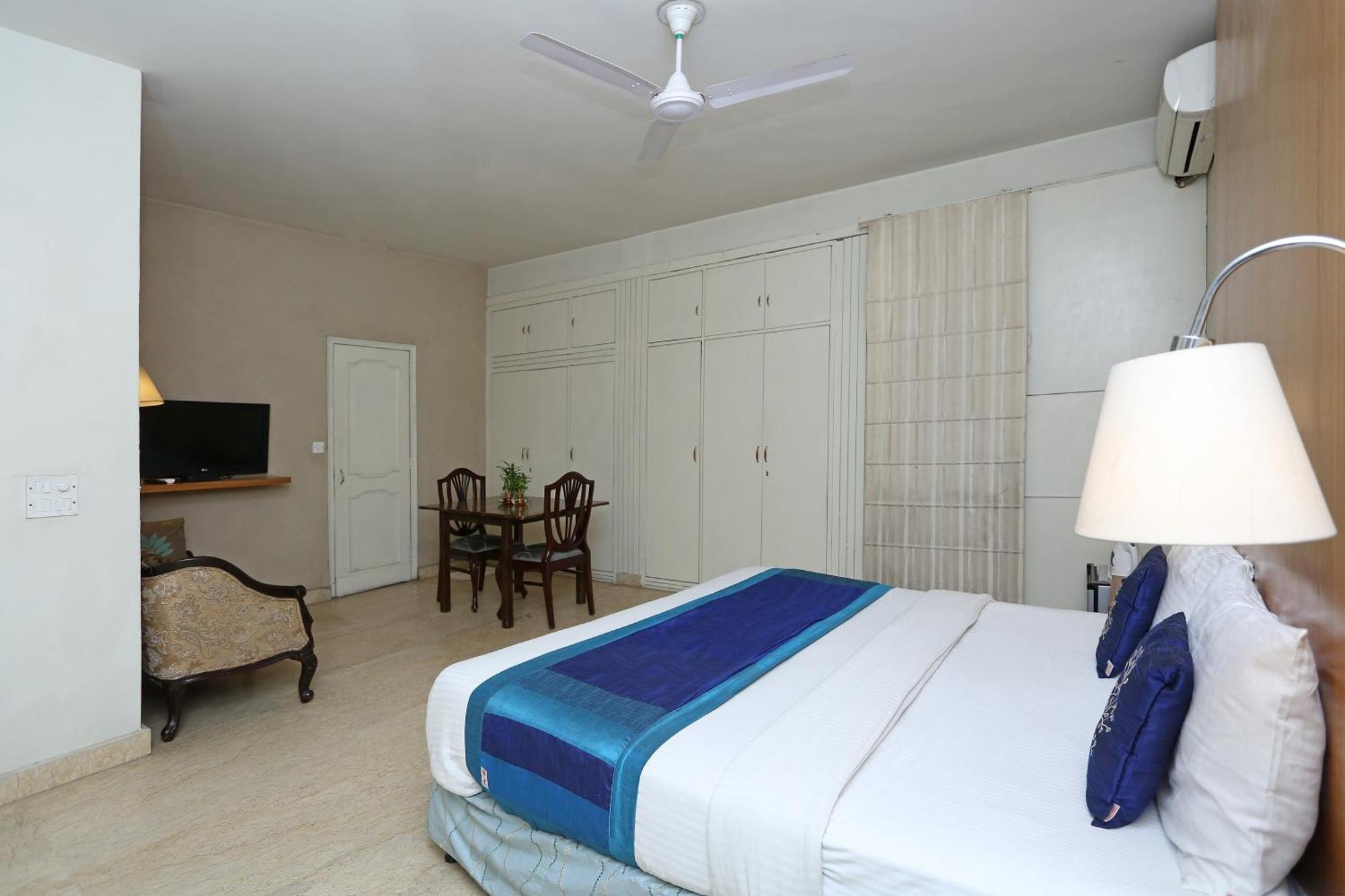 Super O Gem 92 Hotel New Delhi