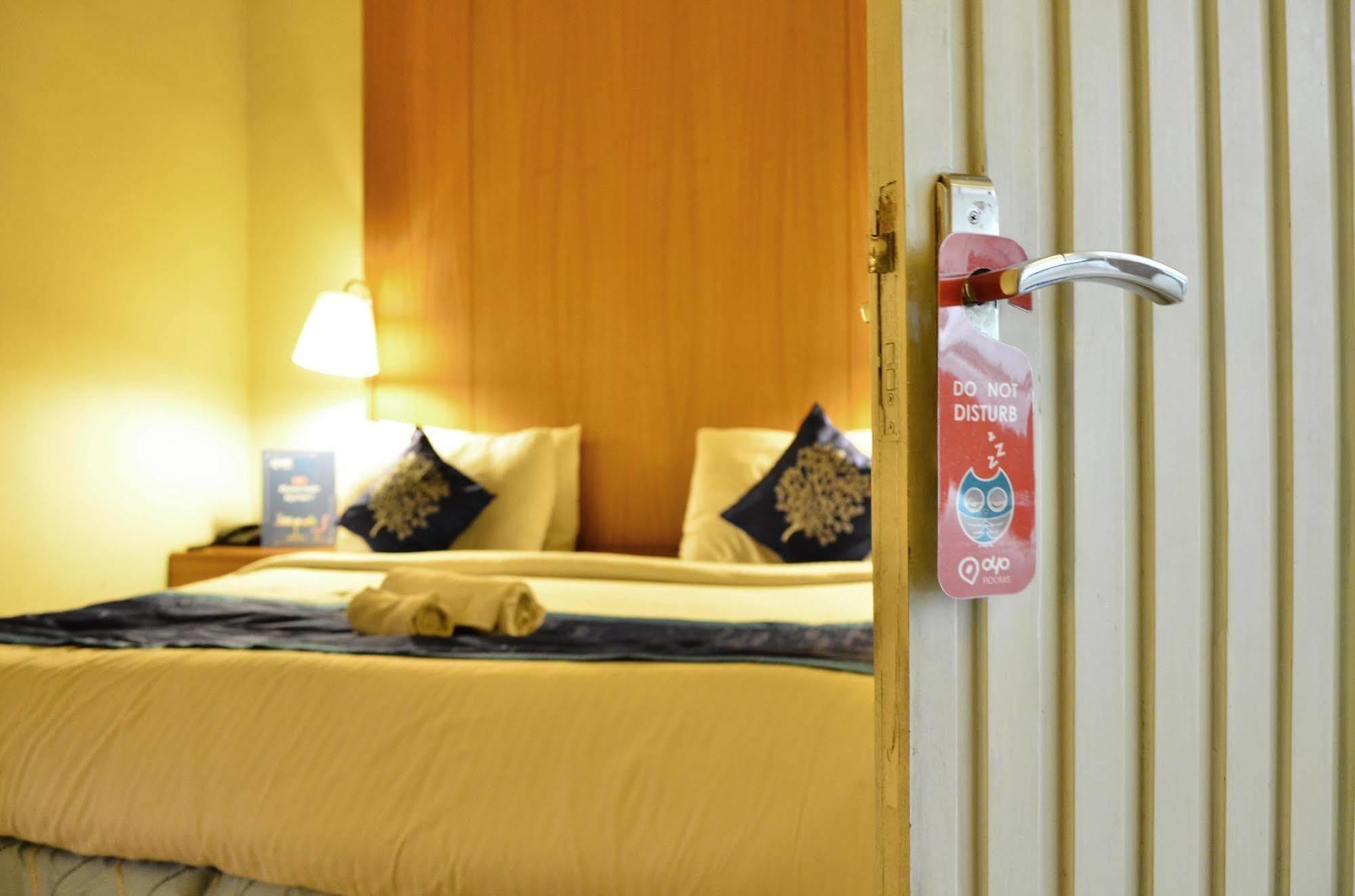 Super O Gem 92 Hotel New Delhi